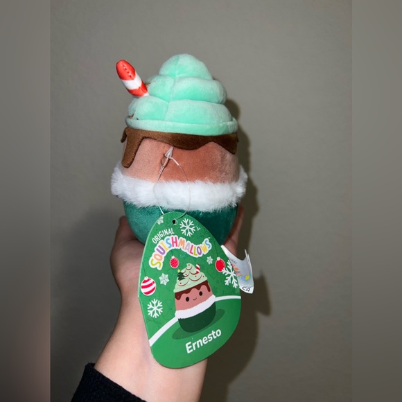 New 5” Ernesto the Peppermint Latte Squishmallows - Picture 2 of 6